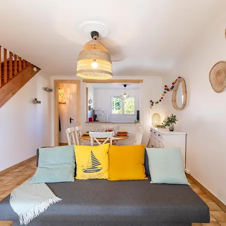 Le 5 Mimosas - à 600m Garage