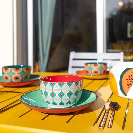 Le 5 Mimosas - A 600m Garage Holiday home *