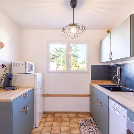 Holiday home Le 5 Mimosas - A 600m Garage