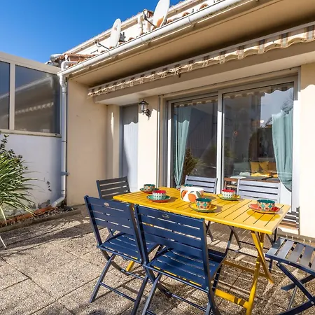 Le 5 Mimosas - A 600m Garage Holiday home