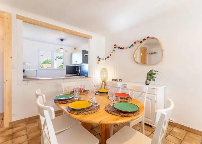 Le 5 Mimosas - A 600m Garage *