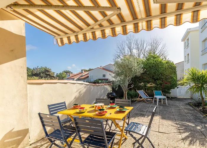 Le 5 Mimosas - A 600m Garage